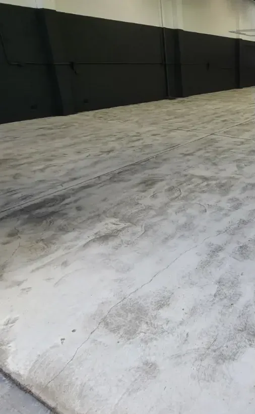 Concrete Masters v2 Glossy finished distribution center epoxy floor after installation